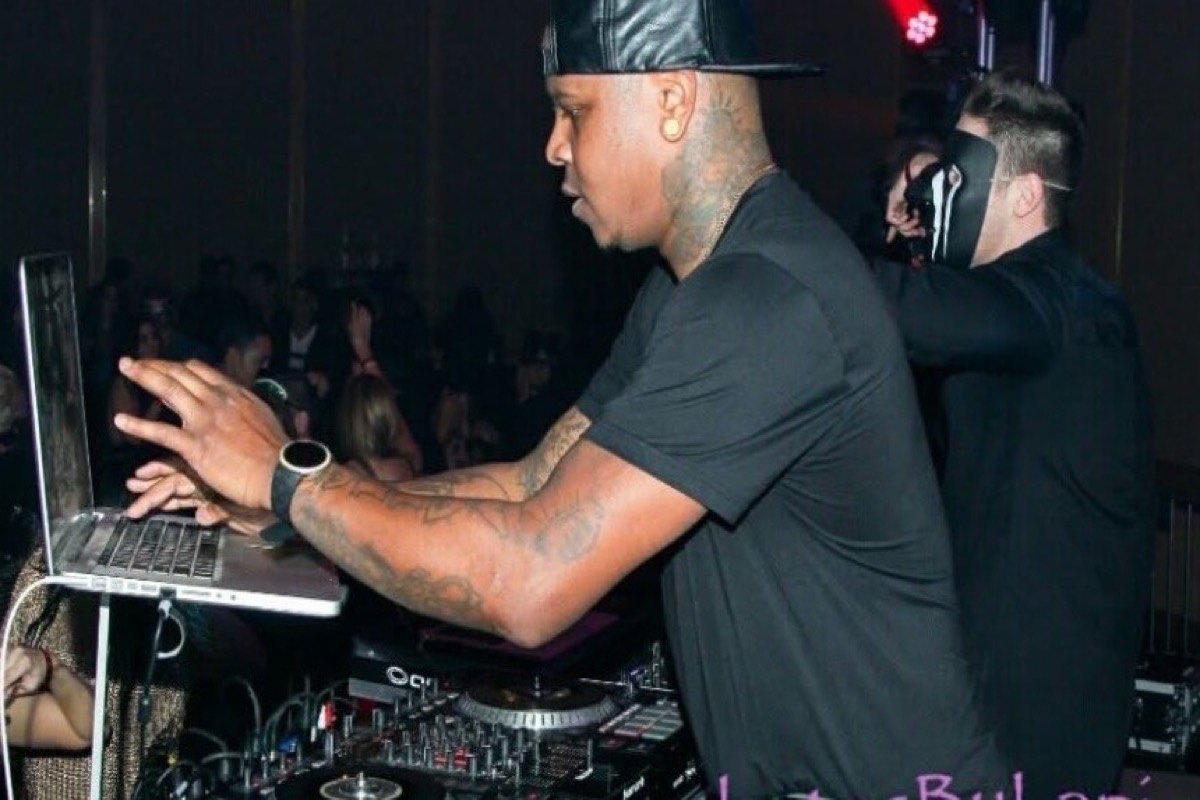 DJ Anwaar Himself on the main stage at the Hard Rock Hotel